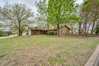 1401 Yucca St, Midlothian, TX 76065