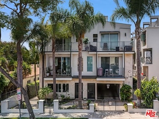 1153 N Formosa Ave Unit 2, West Hollywood, CA 90046
