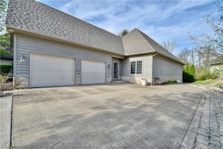 11109 Caddie Ln Unit 27, Painesville, OH 44077