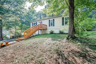 10919 Speeks Ct, Midlothian, VA 23112