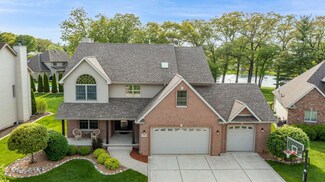 7368 Winchester Ln, Schererville, IN 46375