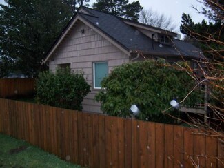 3721 Wa-103, Seaview, WA 98644