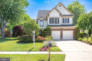 8711 Linton Ln, Alexandria, VA 22308
