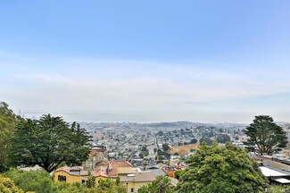 216 Twin Peaks Blvd, San Francisco, CA 94114