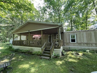 9734 Iroquois Trail, Linesville, PA 16424