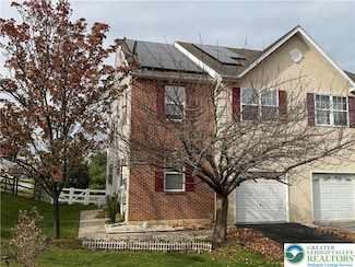 7109 Hunt Dr, MacUngie, PA 18062