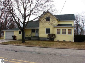 630 E North St, Ithaca, MI 48847