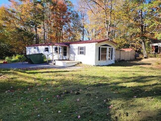 25 Wolf Pond Rd, Woolwich, ME 04579