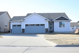 205 Aspen Dr NE, Bondurant, IA 50035