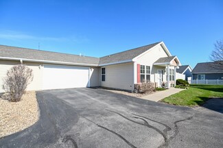 1325 Tower Ln NE, Cedar Rapids, IA 52402