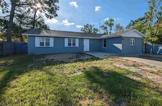 4473 Rochelle Dr, Pensacola, FL 32505