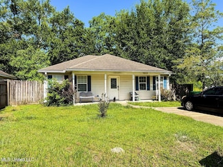 2709 N 12th St, Ocean Springs, MS 39564