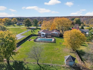 3388 Harrisburg Georgesville Rd, Grove City, OH 43123