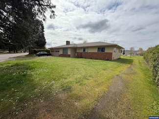 645 S Main St, Mount Angel, OR 97362