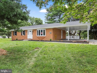 17937 Leona Ave, Maugansville, MD 21767