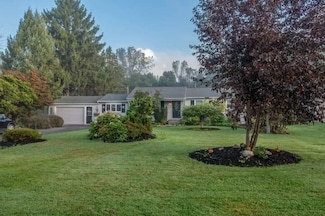 578 Burritt Rd, Hilton, NY 14468