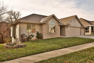 1704 Oak Park Rd, Council Bluffs, IA 51503