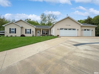1586 Lake Wildwood Dr, Varna, IL 61375
