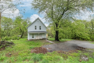 39 Tanner Ave, Norwich, CT 06360