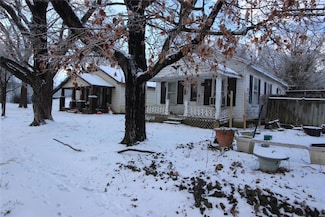 904 Camilla St, Park Hills, MO 63601