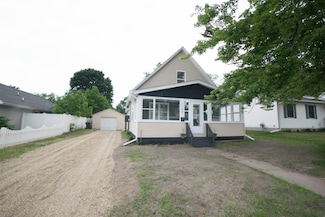 1100 W Laketon Ave, Muskegon, MI 49441