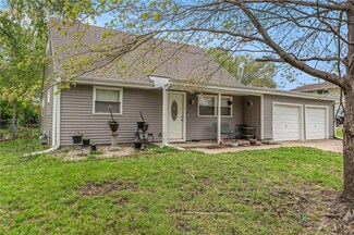 2509 Belle Haven Dr, Lawrence, KS 66046