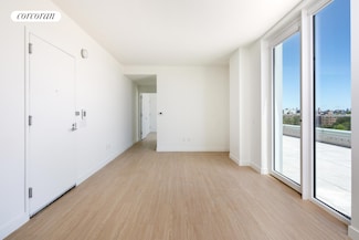 30-77 Vernon Blvd Unit PH 706 W, Astoria, NY 11102