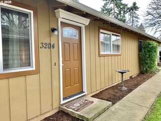 3204 P St, Vancouver, WA 98663