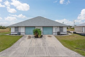 1109 Gordon Ave S, Lehigh Acres, FL 33973