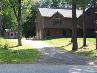38 Lakeside Dr, Granville, MA 01034