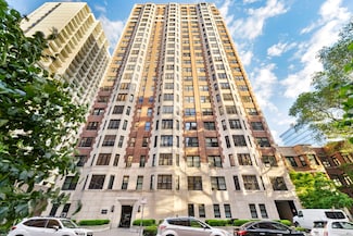 421 W Melrose St Unit 2C, Chicago, IL 60657