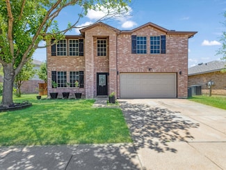 5129 Weather Rock Ln, Fort Worth, TX 76179