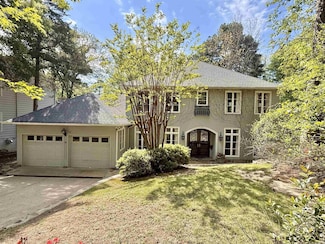3 Normandy Ln, Little Rock, AR 72207