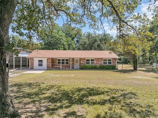 54 Pecan St, Ardmore, OK 73401