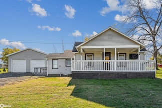 215 Brady St, Brooklyn, IA 52211