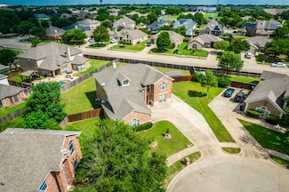 701 Champlain Ct, Midlothian, TX 76065