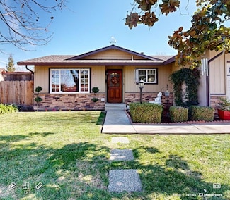 2700 Berwick Ct, Modesto, CA 95355