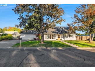 1200 Elm Ln, Newberg, OR 97132