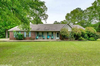 21800 Acacia Dr, Hensley, AR 72065