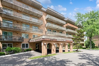 512 Redondo Dr Unit 409, Downers Grove, IL 60516