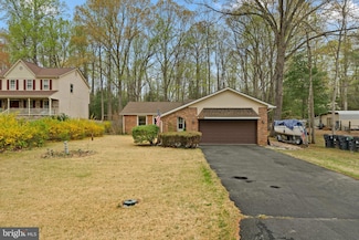 2200 Harpoon Dr, Stafford, VA 22554