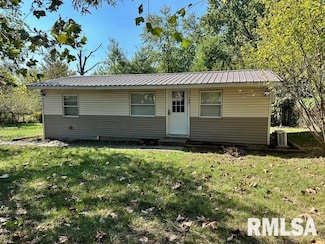 10647 Pasadena Rd, Carbondale, IL 62901