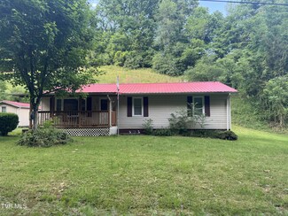 100 Locust St, Honaker, VA 24260