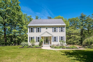 2 Quail Rd, Center Ossipee, NH 03814