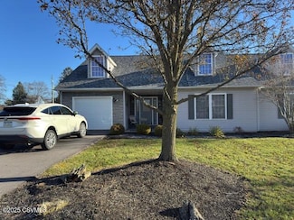 4 Williamsburg Blvd, Bloomsburg, PA 17815