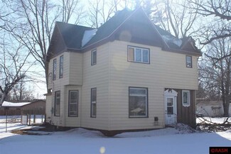 242 242 Nw 1st Ave, Winnebago, MN 56013