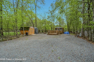766 Hummingbird Dr, Eagle Lake, PA 18424