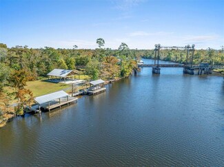 2399 Dennis Ln, Moss Bluff, LA 70611