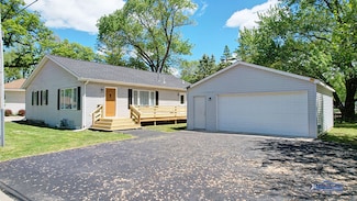 35647 N Grove Ave, Ingleside, IL 60041