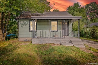 790 Parkwood Ave, Pontiac, MI 48340